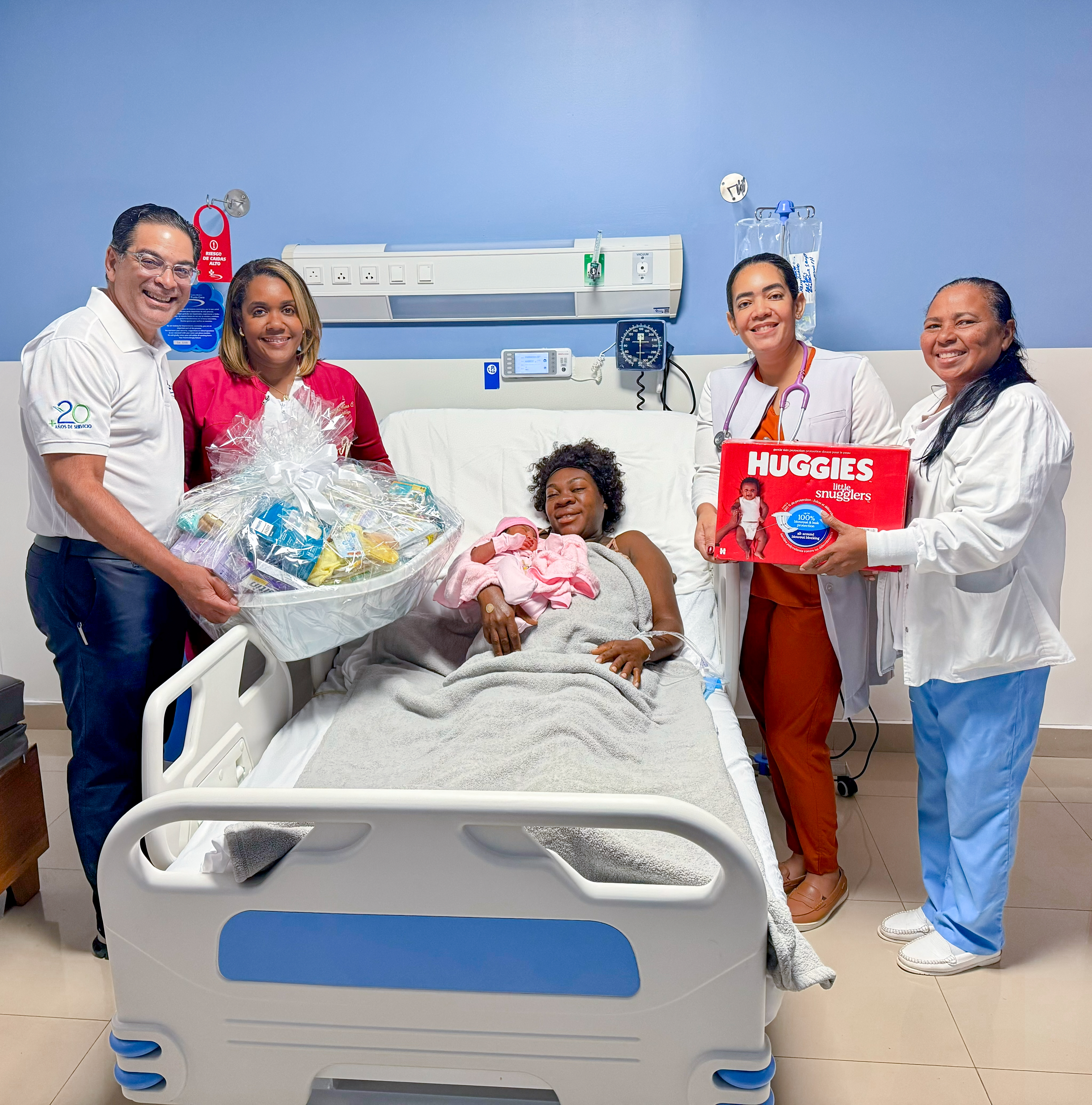 Centro Médico Punta Cana da la bienvenida al primer bebé nacido en 2026, reafirmando nuestro compromiso con una atención centrada en la persona